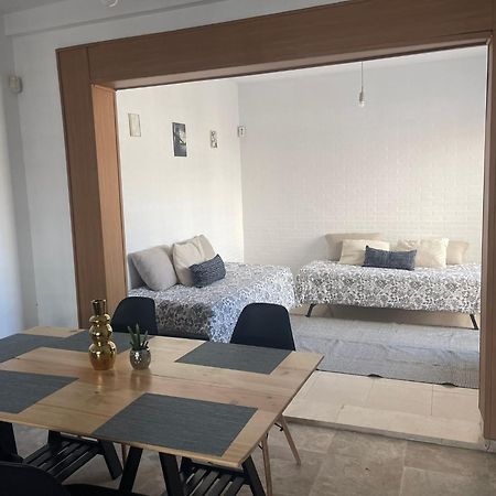 Stelarium-Suite Con Bano Privado En Casa Compartida-Uebica2 Mairena del Aljarafe Ngoại thất bức ảnh