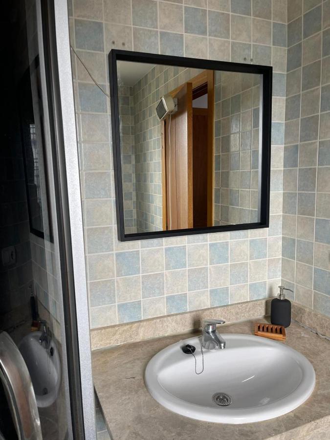 Stelarium-Suite Con Bano Privado En Casa Compartida-Uebica2 Mairena del Aljarafe Ngoại thất bức ảnh