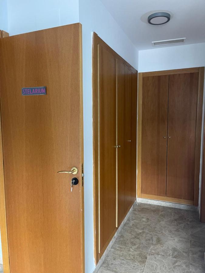 Stelarium-Suite Con Bano Privado En Casa Compartida-Uebica2 Mairena del Aljarafe Ngoại thất bức ảnh