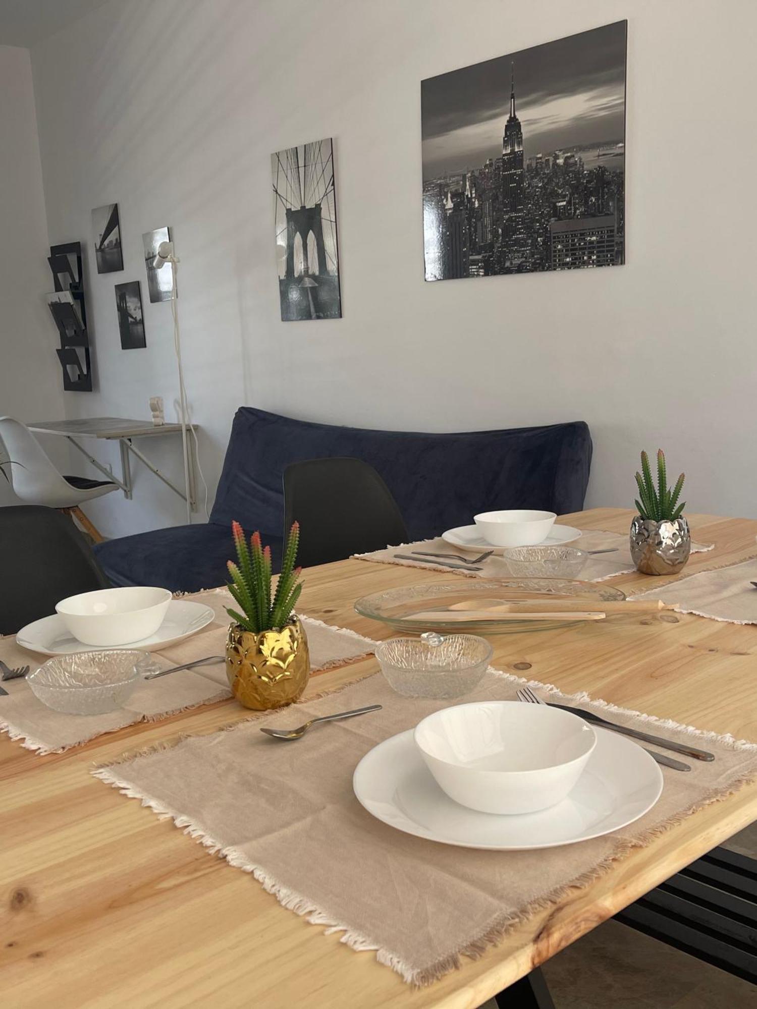 Stelarium-Suite Con Bano Privado En Casa Compartida-Uebica2 Mairena del Aljarafe Ngoại thất bức ảnh