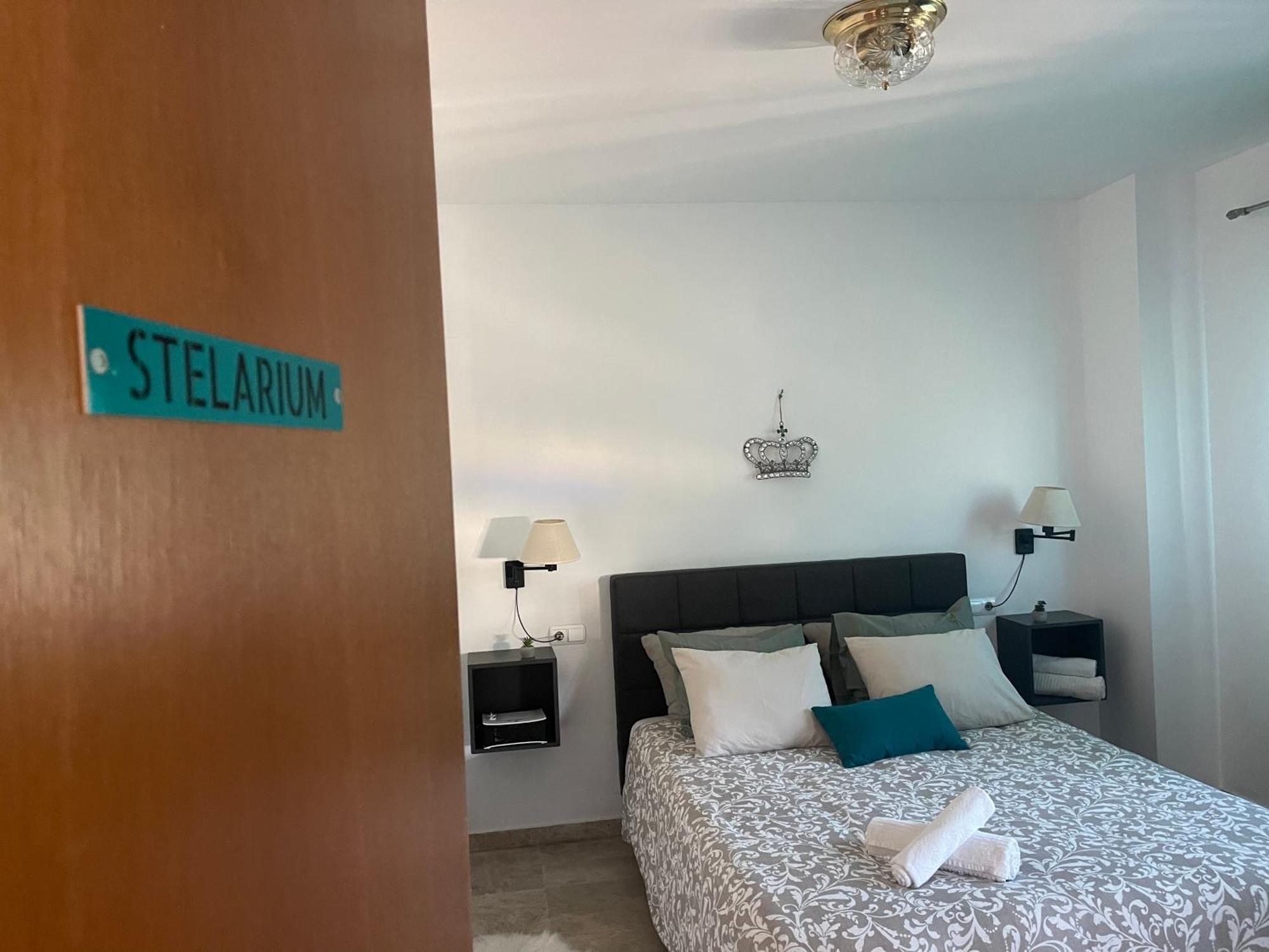 Stelarium-Suite Con Bano Privado En Casa Compartida-Uebica2 Mairena del Aljarafe Ngoại thất bức ảnh