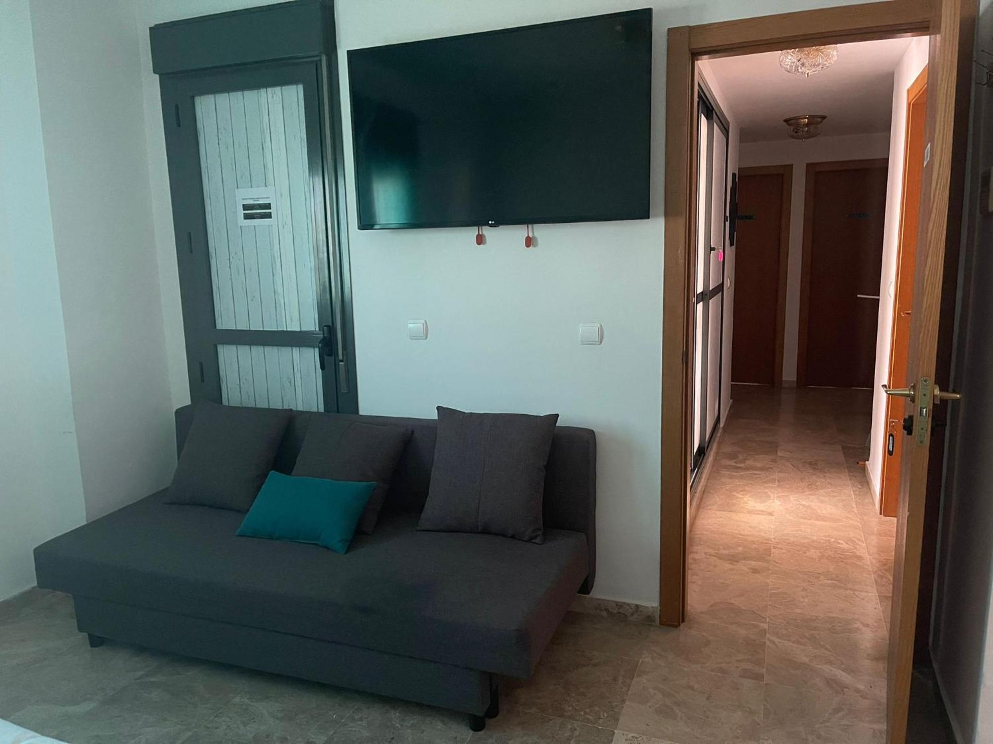Stelarium-Suite Con Bano Privado En Casa Compartida-Uebica2 Mairena del Aljarafe Ngoại thất bức ảnh