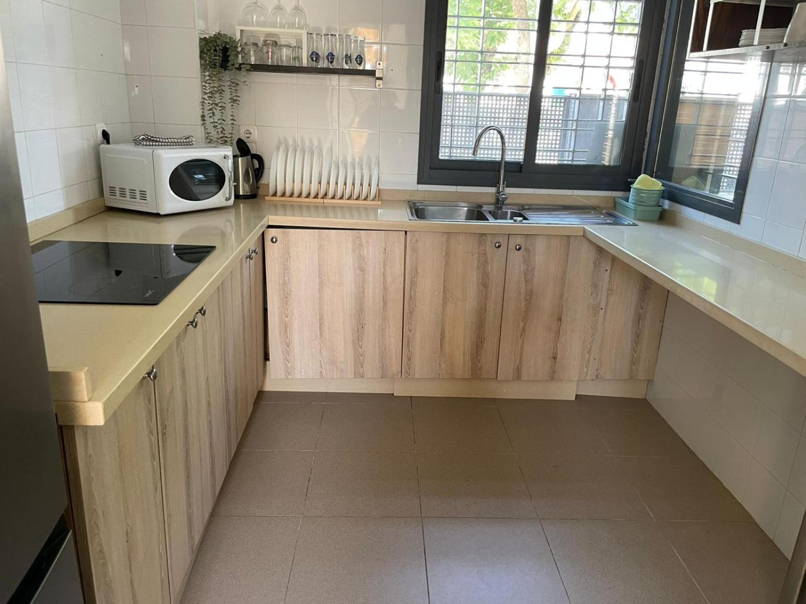 Stelarium-Suite Con Bano Privado En Casa Compartida-Uebica2 Mairena del Aljarafe Ngoại thất bức ảnh
