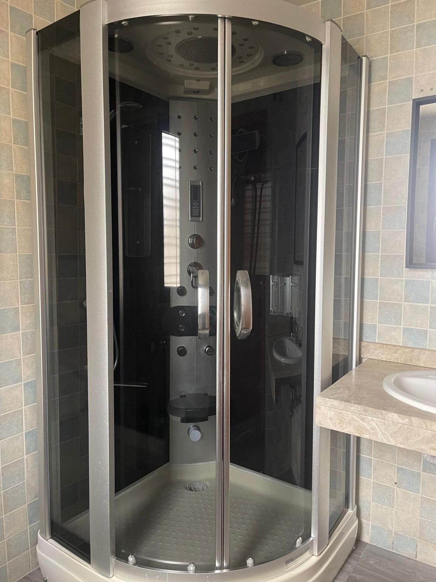 Stelarium-Suite Con Bano Privado En Casa Compartida-Uebica2 Mairena del Aljarafe Ngoại thất bức ảnh